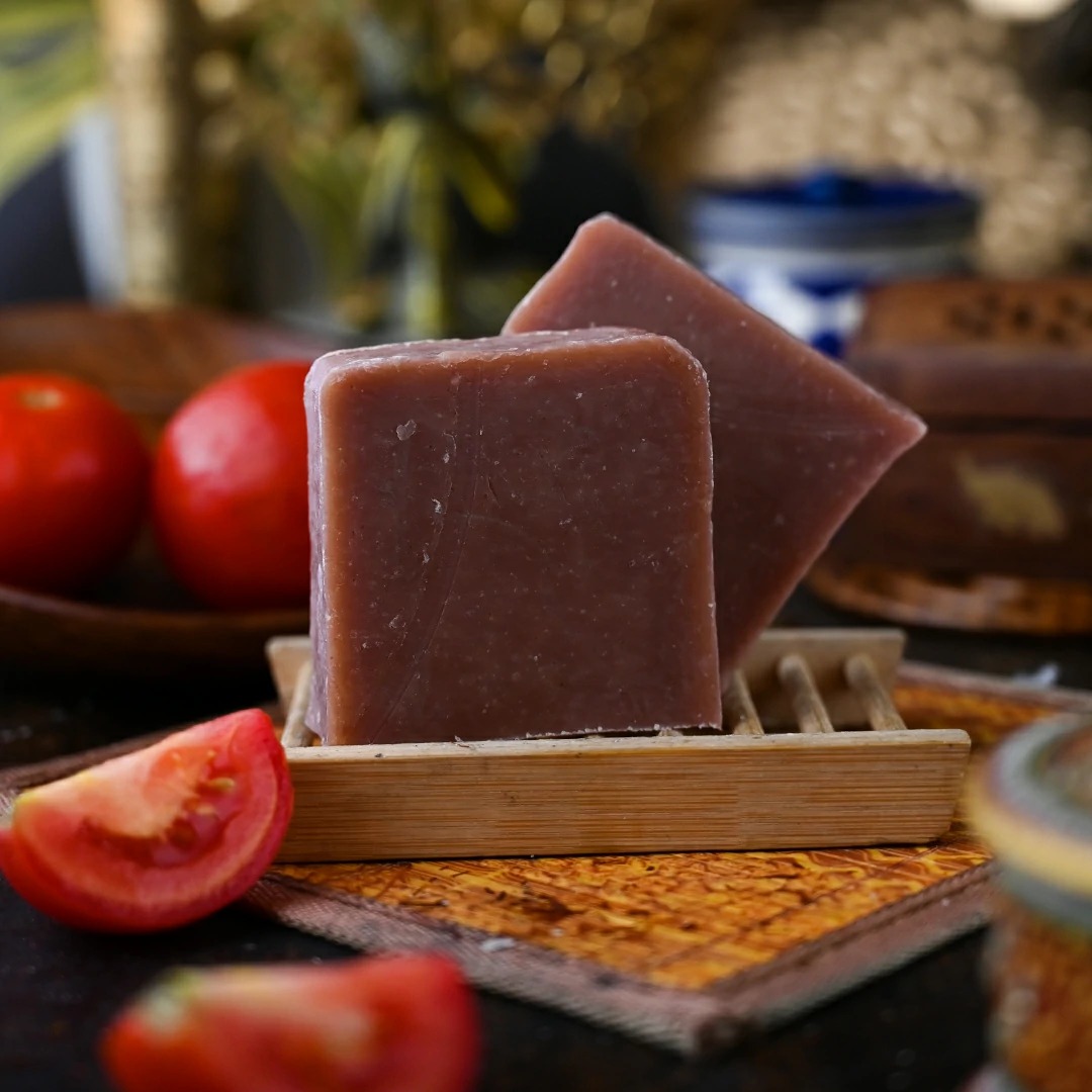 Araah Tomato Soap