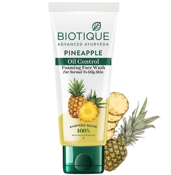 Biotique Pineapple Oil Control Foaming Face Wash