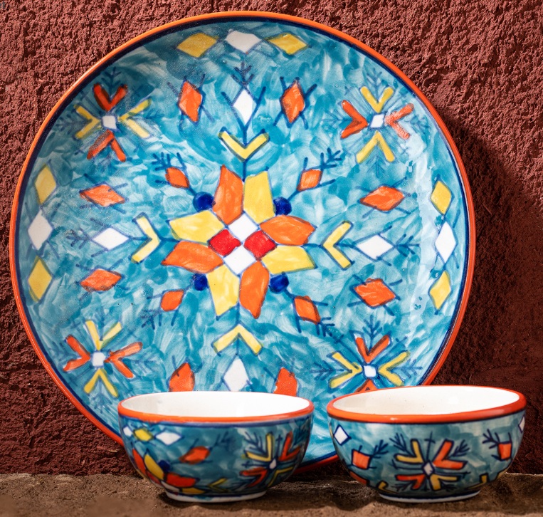 Hand Painted Ceramic Dinner Plate with 2 Bowls (Multicolour)