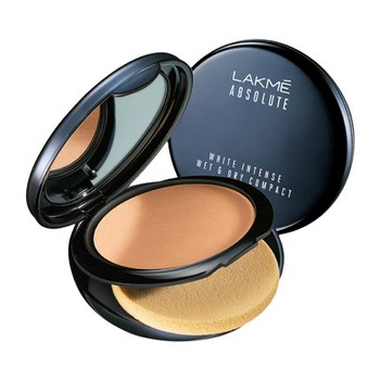 Lakme Absolute White Intense Wet and Dry Compact Golden Medium 9 grams